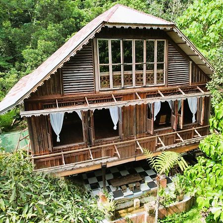 Happy Ria Homestay & Guesthouse Bukit Lawang Eksteriør bilde